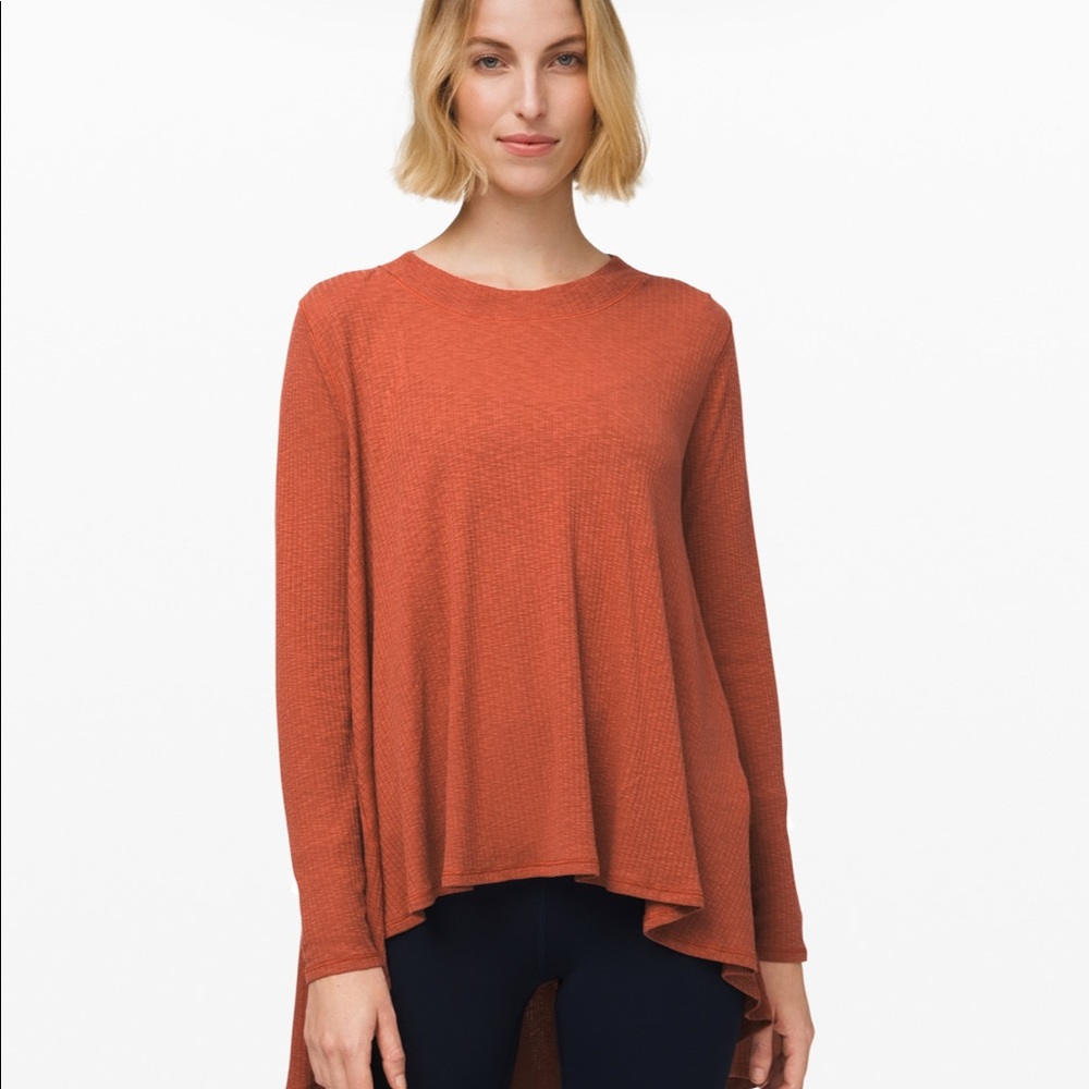 Lululemon Dare to drape long sleeve